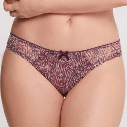 Slip Peau De Bete Luccia Swing 6 Slip Peau De Bete Luccia Swing -Lingerie Chic Soldes BL02459 9N3 WEB 1 bf5b31e9 cd14 4389 9c95 67f46278a407