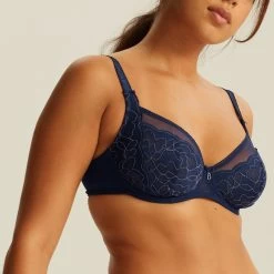 Soutien-gorge Emboîtant Avec Armatures Marine CAPRI -Lingerie Chic Soldes BL14500 021 WEB 11