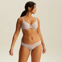 Soutien-gorge Emboîtant Avec Armatures Beige Noisette Stockholm -Lingerie Chic Soldes BL44446 042 WEB 3 8aa5b7bb 2e1b 45fb ba92 54cd16db0ff6